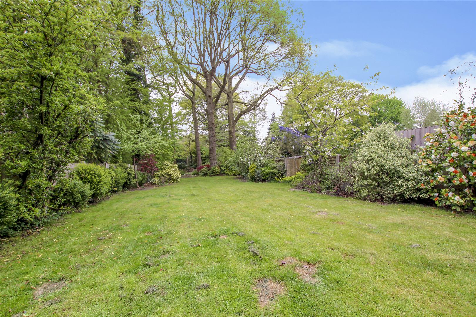 The Avenue, Brentwood Keith Ashton Signature Home Keith Ashton